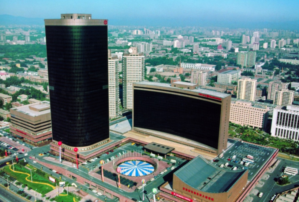 国贸商城初心如磐三十而立