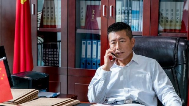 巡回检察组:3个烟雾弹,2个误把好人当坏人,1个错把坏人当好人