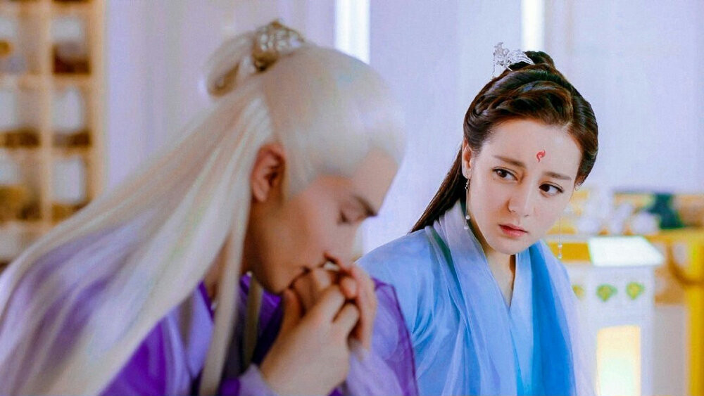 《枕上书》同样是深爱帝君,为何只有凤九能成功?