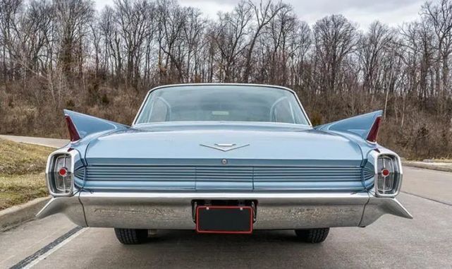 除了豪华还是豪华,这辆"横扫奥斯卡"的美系豪车来头不小!|车次元