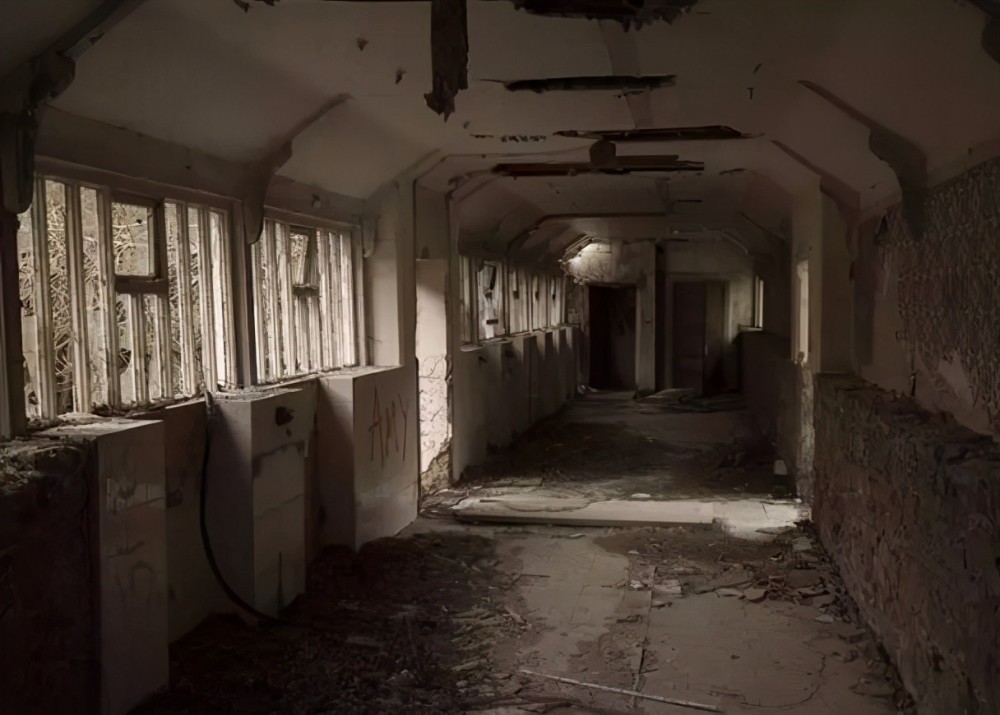 小小说:置换命运的精神病人