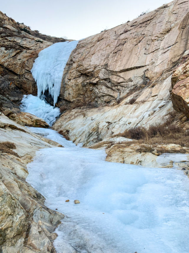 平度:"鬼斧神工"冰石涧