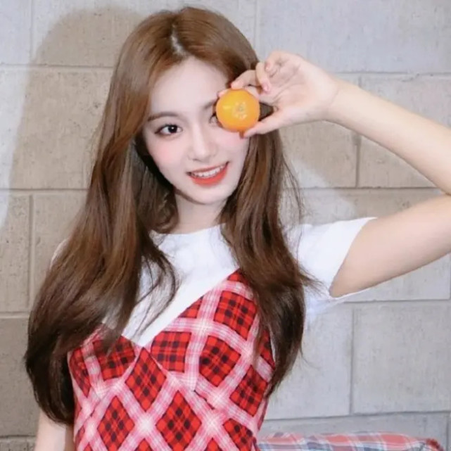 Twice回归照引争议 子瑜被 冷落 了 粉丝直呼不公平 周子瑜 Twice Cry For Me