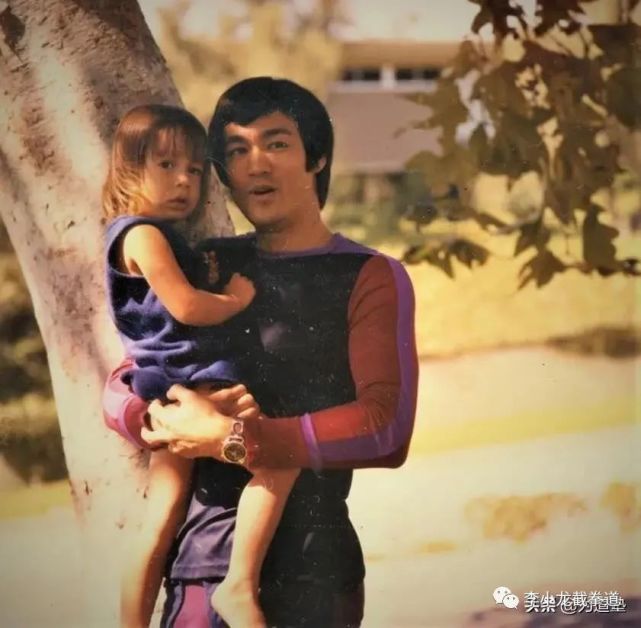 李香凝:我的父亲李小龙希望每个人尽你所能成为最好的自己