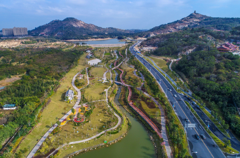 已建成石窟公園,花海谷公園,學府公園等一批景觀提升工程,配套石獅市