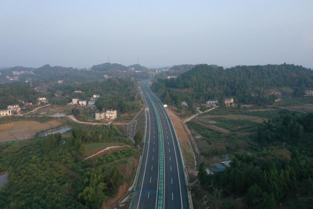 成资渝高速将于12月31日24时通车 枢纽互通同步开通