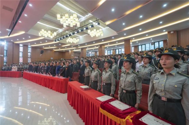 慶典由校團委書記,黨委學工部副部長,武裝部副部長,軍事教研室主任