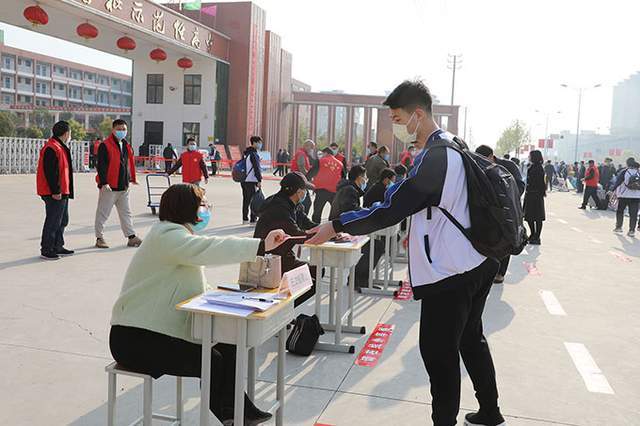 周口扶沟GDP_河南周口扶沟南园高中(2)