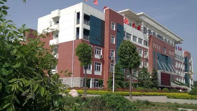 河南 赫赫有名 的4所县级高中 成绩优秀 市里学生还往县里跑 高考 郸城县 光山县第二高级中学 太康县 理科 考生 河南 周口 扶沟县高级中学 清华大学