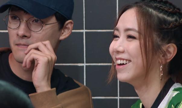 鹿晗和邓紫棋越来越放肆?当着镜头电眼撒娇,男方的反应让粉丝慌了!