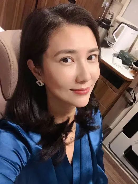 印小天终于翻身!当年被冤枉金星一语点破,边潇潇杜淳上热搜