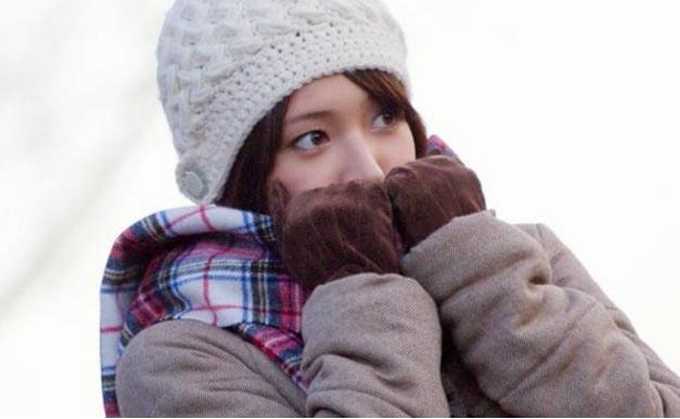 冬天怕冷的人多喝3水坚持3个习惯身体好了冬天也暖和