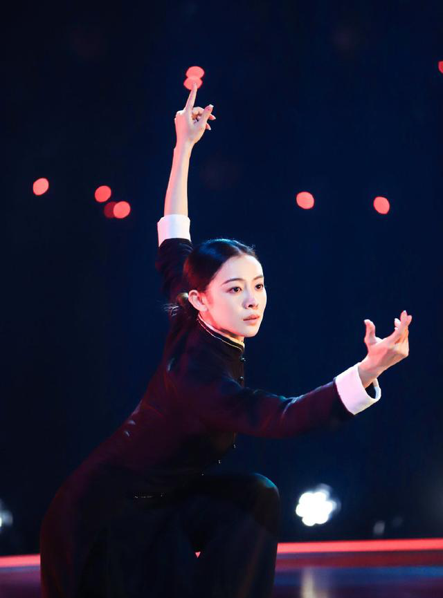 舞蹈风暴2总决赛在即张艺兴最看好谢欣