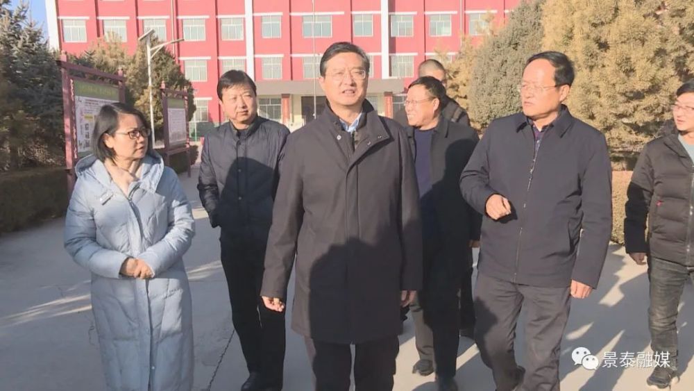 副县长张文慧陪同调研.