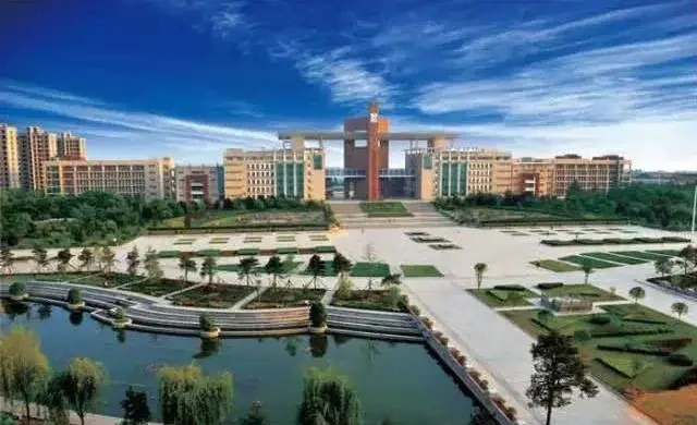 陕西各高校2020排名_2020年度陕西省大学预算经费排名,西政跌落到与地市