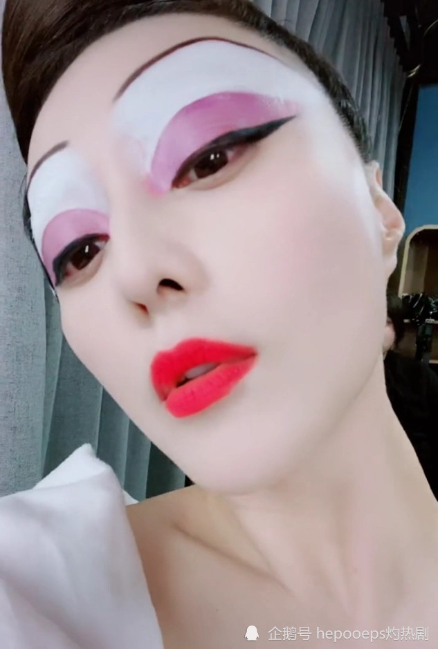 范冰冰晒出自己化妆全过程,妖冶的妆容引发热议,粉丝:期待姐姐的新