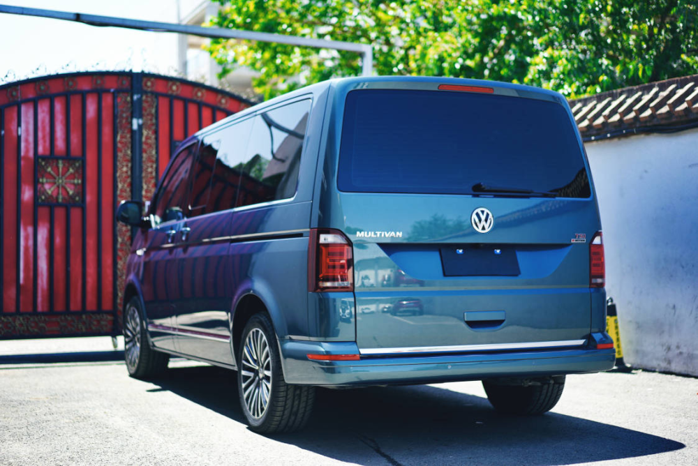 能越野的mpv 大众迈特威贴隐形车衣需要多少钱?