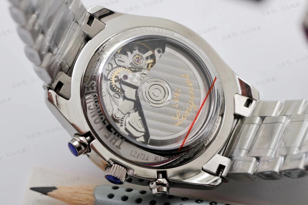 非常美观和享受,英文字体镶刻印刷清晰,机芯采用7751机芯改l687机芯