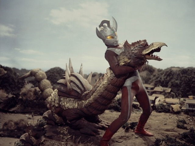 冬眠怪兽盖兰十,醉鬼怪兽贝隆,登场于泰罗奥特曼第四十八集.