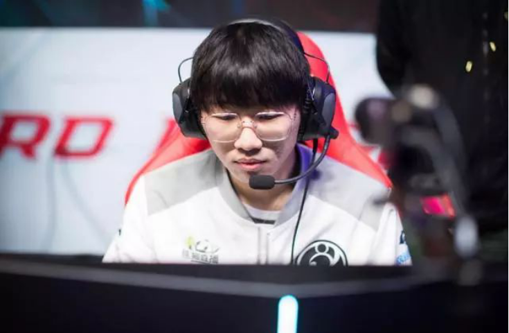 普天同庆ig官宣ning离开lpl小将xun已成最后的希望