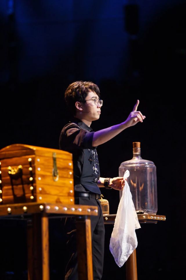 "|广东卫视|刘果楠|魔术|技惊四座|中国传媒大学