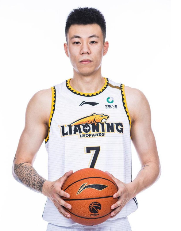 王芳的弟弟王俊义,娶了蒋兴权的女儿蒋旭,这一家子都与篮球有缘