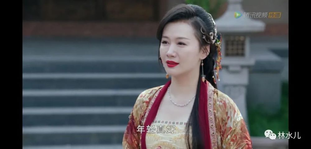 可是霓裳夫人看到谢允,周翡,李妍的青春年少,又会不由得感叹一句,年轻