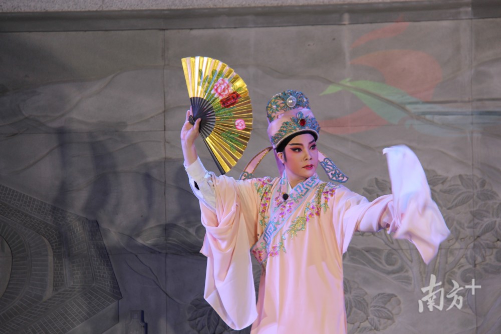 零距离感受高雅艺术!潮州市潮剧团为饶平人民带来一场视听盛宴