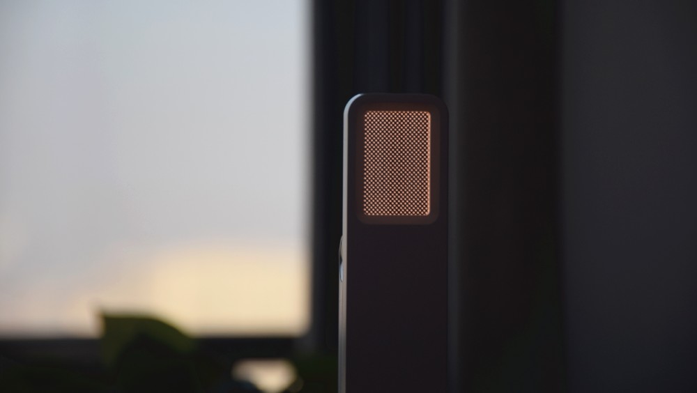 舒适柔光呵护双眸华为智能台灯2i评测