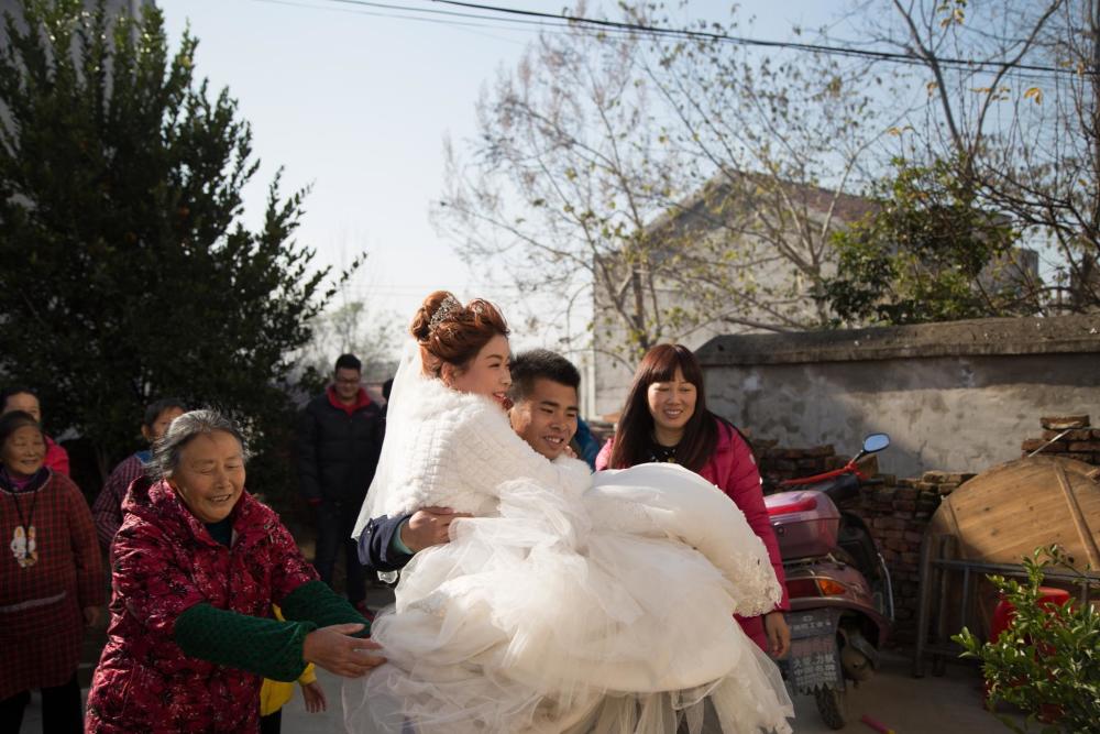 农村娶媳妇的照片图片