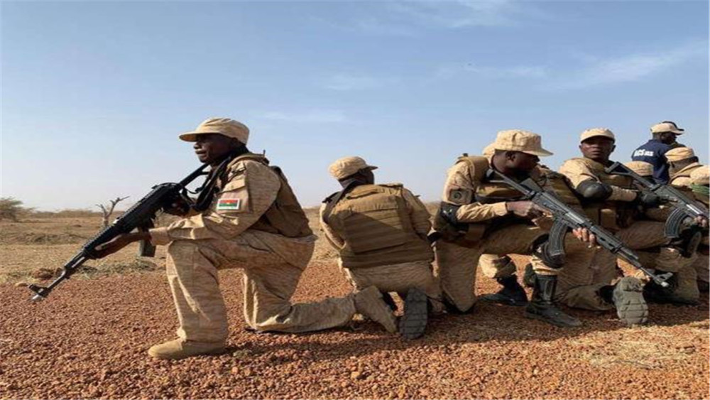 武装分子反扑中非局势高度紧张中国专家直言难民受伤害会更大