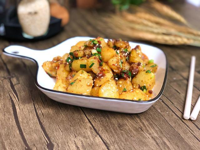 街头10元的椒盐小土豆在家就能做简单易学3斤土豆不够吃