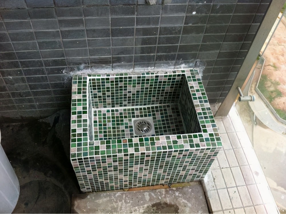 老公坚持在阳台做这个东西,开始家人不同意,后面知道用处大了