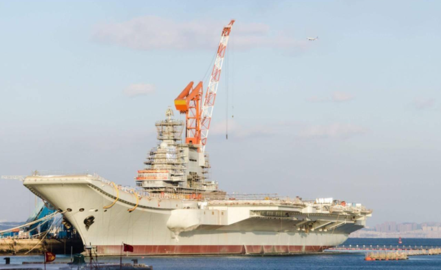 遼寧艦蛻變有多傳奇?10年前是廢鐵,10年後俄海軍司令聞之變色