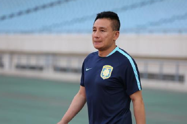 宫磊真的是塔希提球王吗?他曾经被提名世界足球先生,是真的吗?