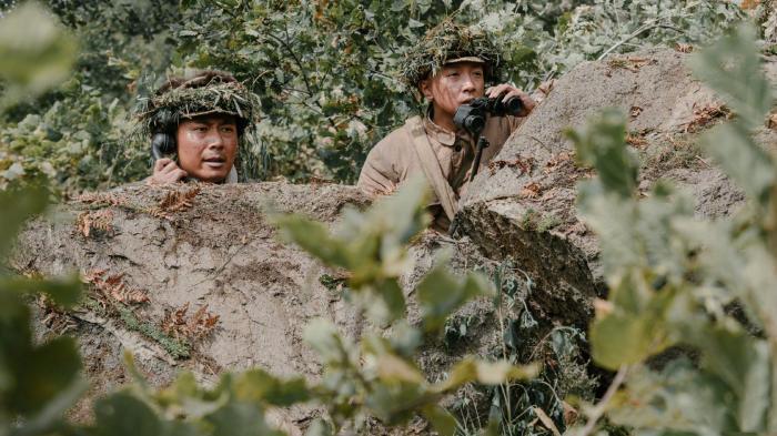 高调纪念抗美援朝跨过鸭绿江首播获赞央视自制剧质量可靠