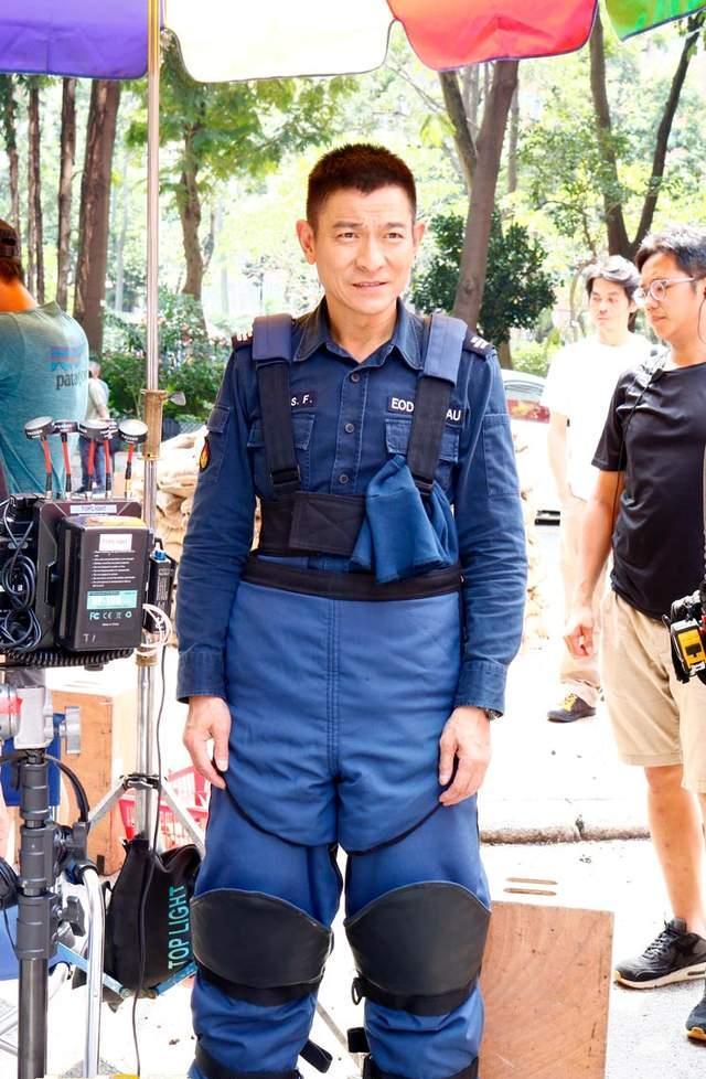 票房破2亿刘德华拆弹专家2同样的悲剧不一样的剧情反转