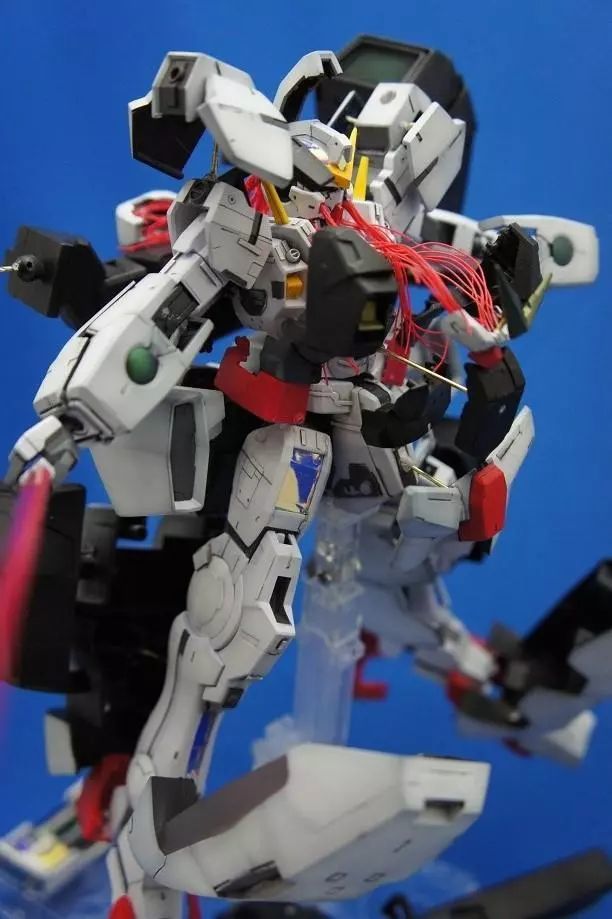 模玩控:全身爆甲,红发德天使高达模型