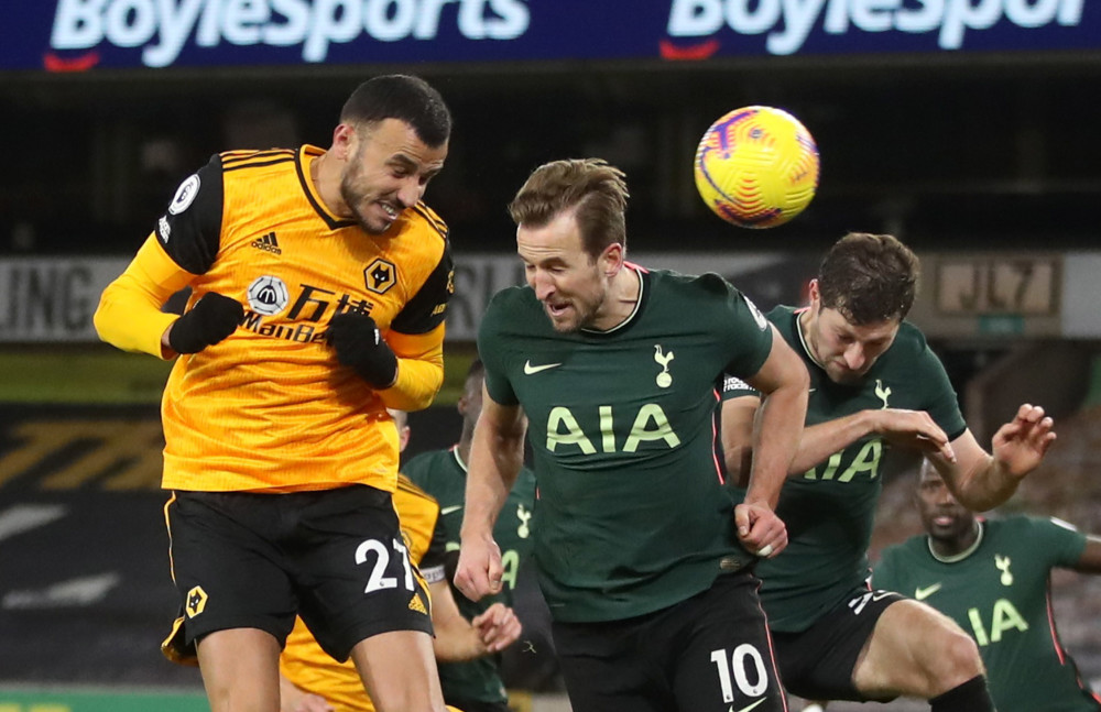 (体育)足球——英超:狼队战平热刺