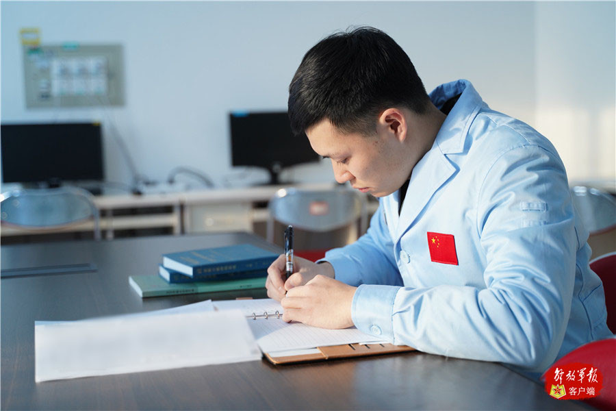 酒泉卫星发射中心2020年航天任务收官之战,他是最年轻的指挥_腾讯新闻