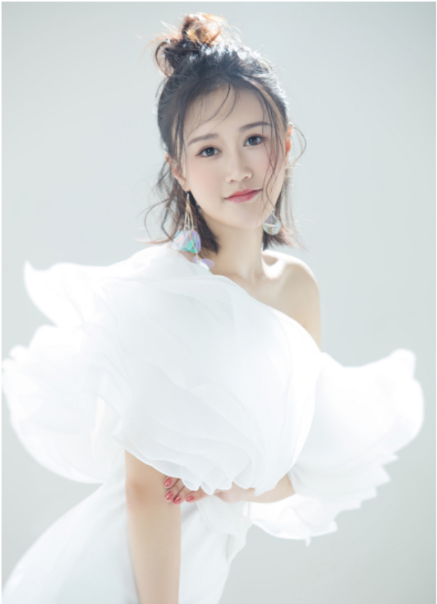 歌手王呈章陌陌献唱阿黛尔经典歌曲,粉丝大赞媲美原唱_腾讯新闻