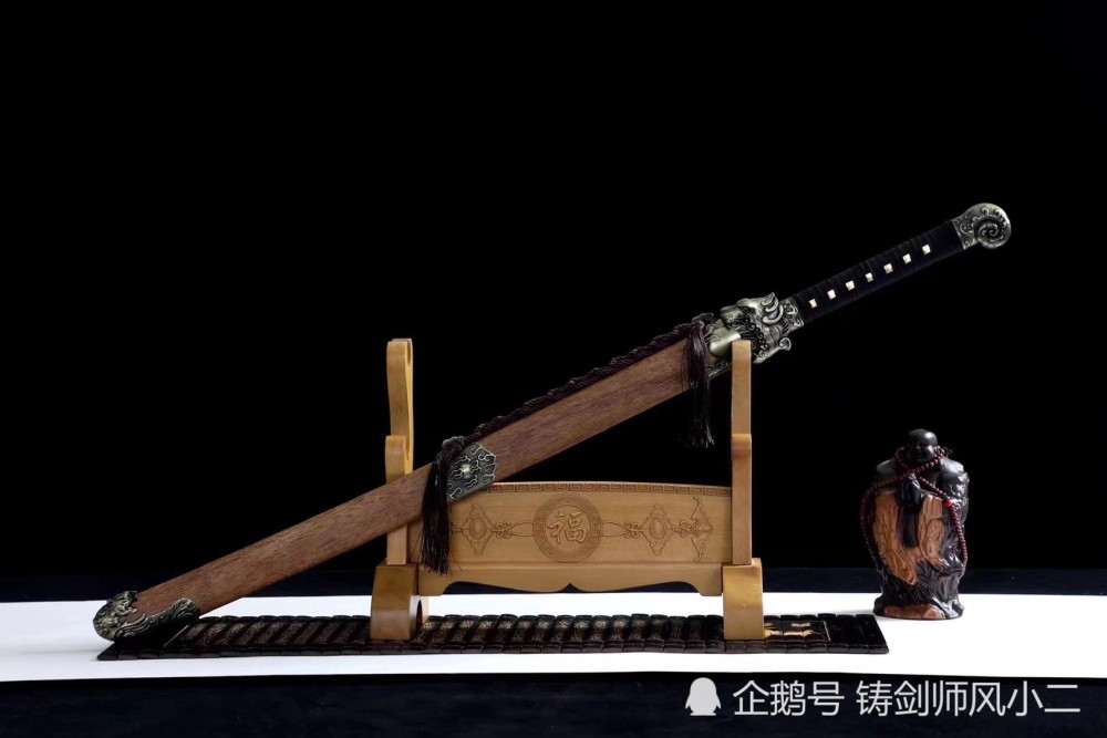 武者战乾坤虎头战刀