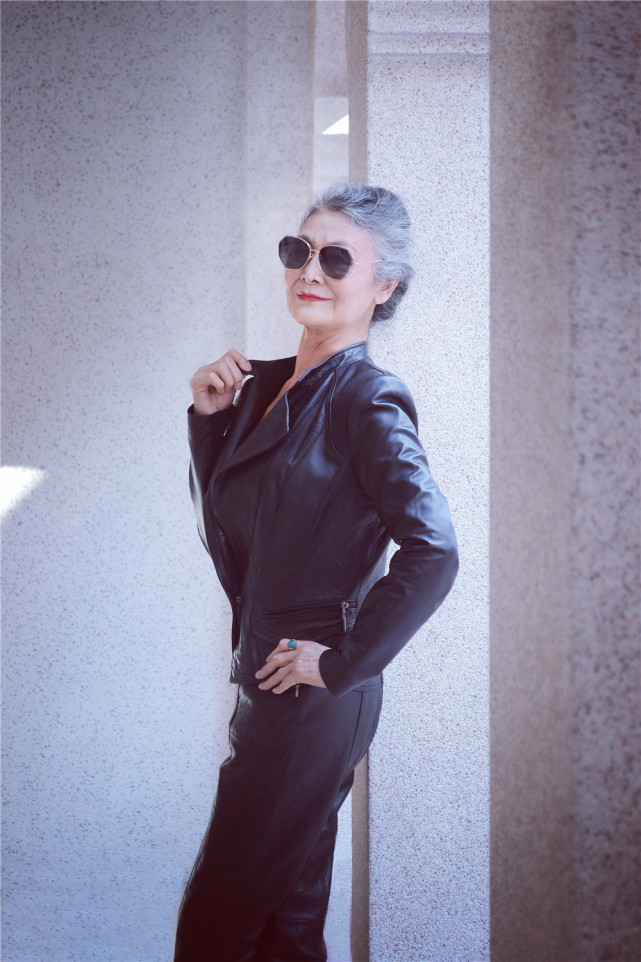 摩猩人厦门站哈雷奶奶中国最时尚的奶奶美丽与年龄无关