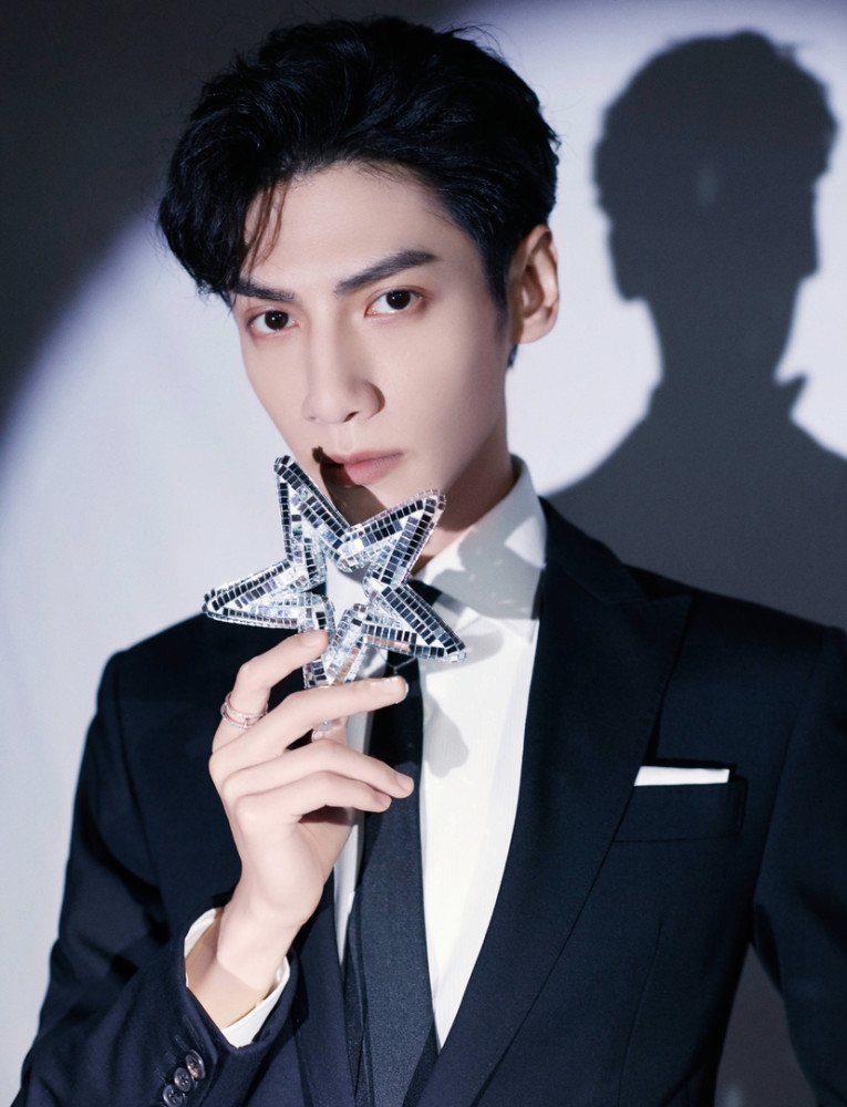 罗云熙壁纸帅气的小哥哥有惊艳到你嘛