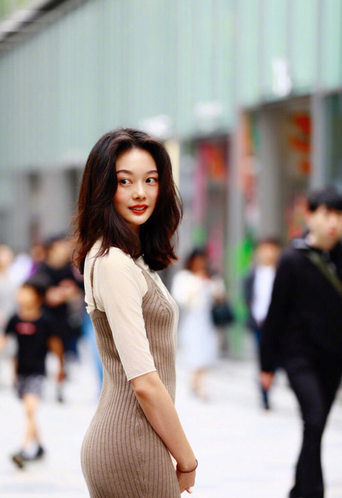 白茶茶:曾经的豆瓣网红女神晚晚到底是怎么火起来的?