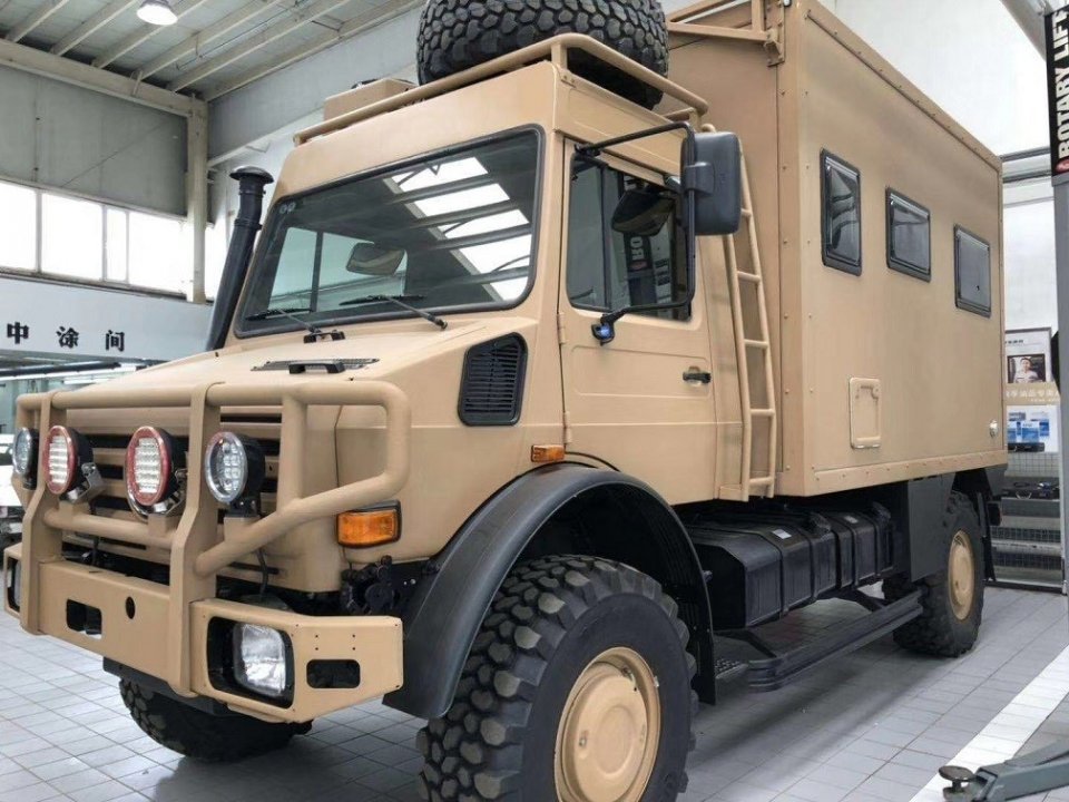 情怀物价乌尼莫克u4000进口奔驰4x4究竟是何物