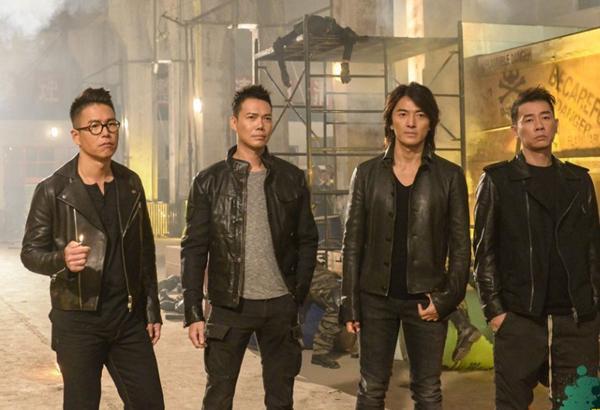 古惑仔再相聚喝酒玩骰子很开心曾经毁了一大批年轻人