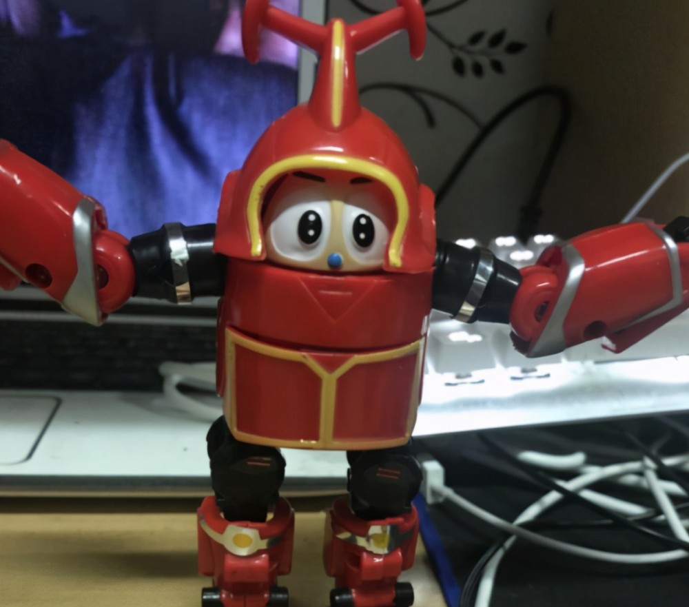 铁甲小宝为何外形是响尾蛇的反派却被称为螳螂恶霸