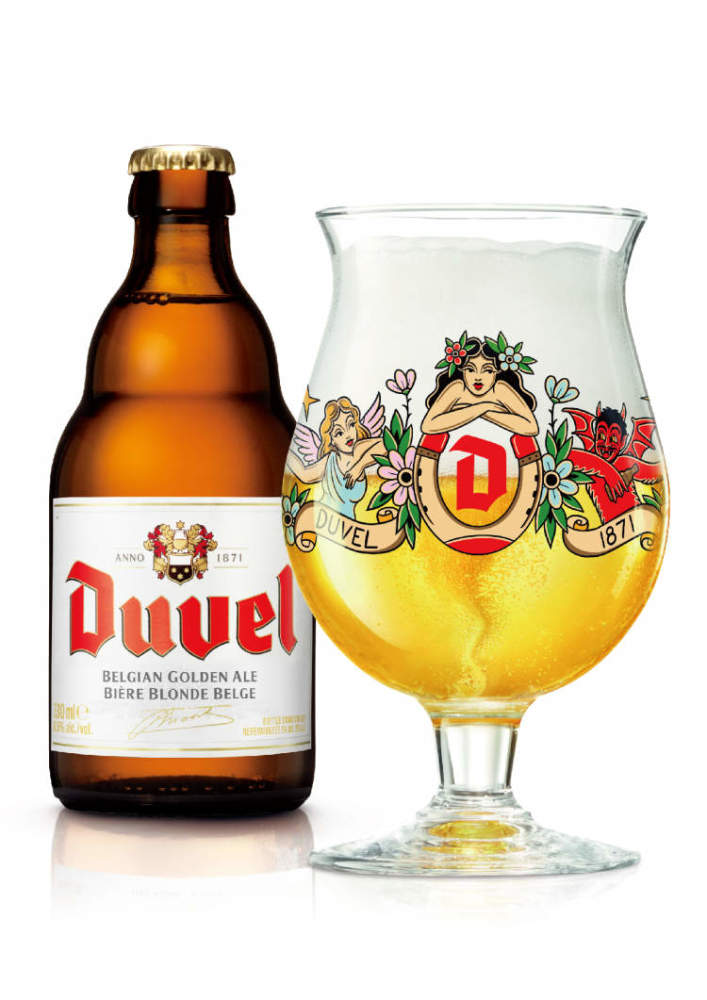 画在酒杯上的艺术你见过吗督威艺术杯在中国首次亮相周到福利来啦