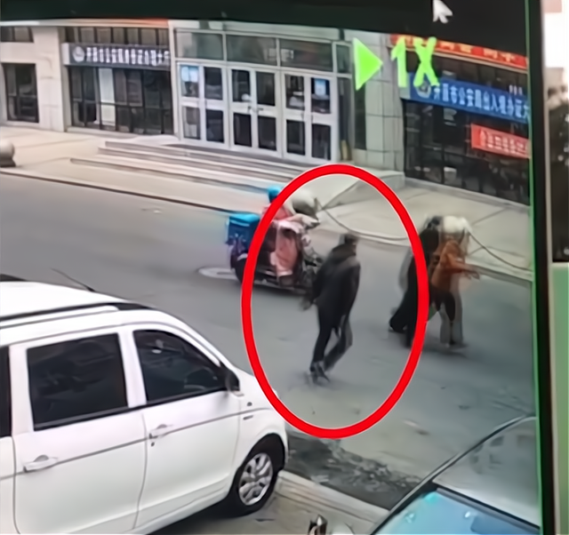 在开原市孙台路附近发生多起持刀伤人案件